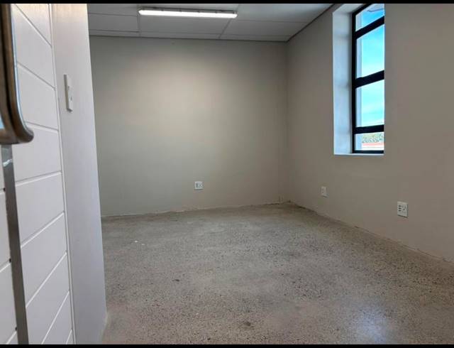 BUSINESS PROPERTY TO RENT IN SOMERSET WEST CENTRAL
